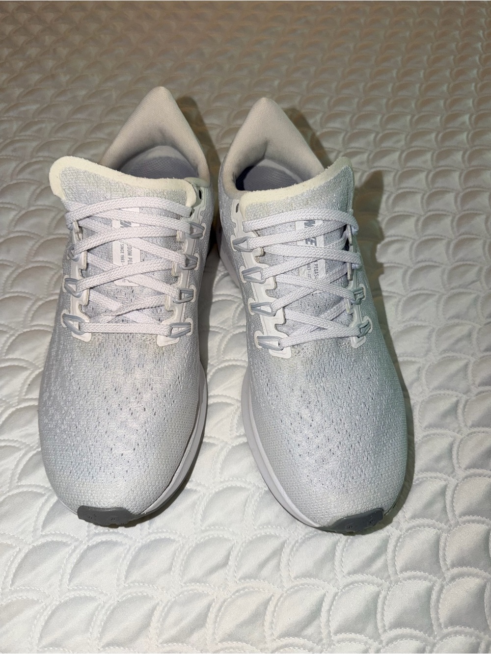 Nike Air Zoom Pegasus 36 Women's Running Shoes white 
Model: AQ2210-100